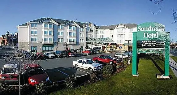 Sandman Hotel Victoria 3*,